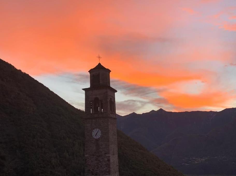 Casa Del Cios Calda E Intima Casetta Immersa Nel Verde Delle Montagne Alpe Basciumo Eksteriør billede